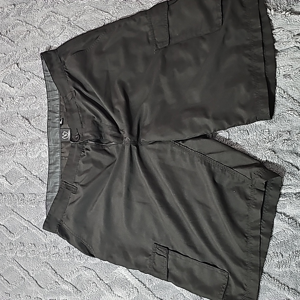 Burnside Hybrid Black Cargo Shorts Size 38 Men’s